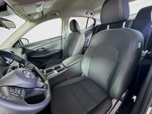 Used 2025 Nissan Sentra S image 13