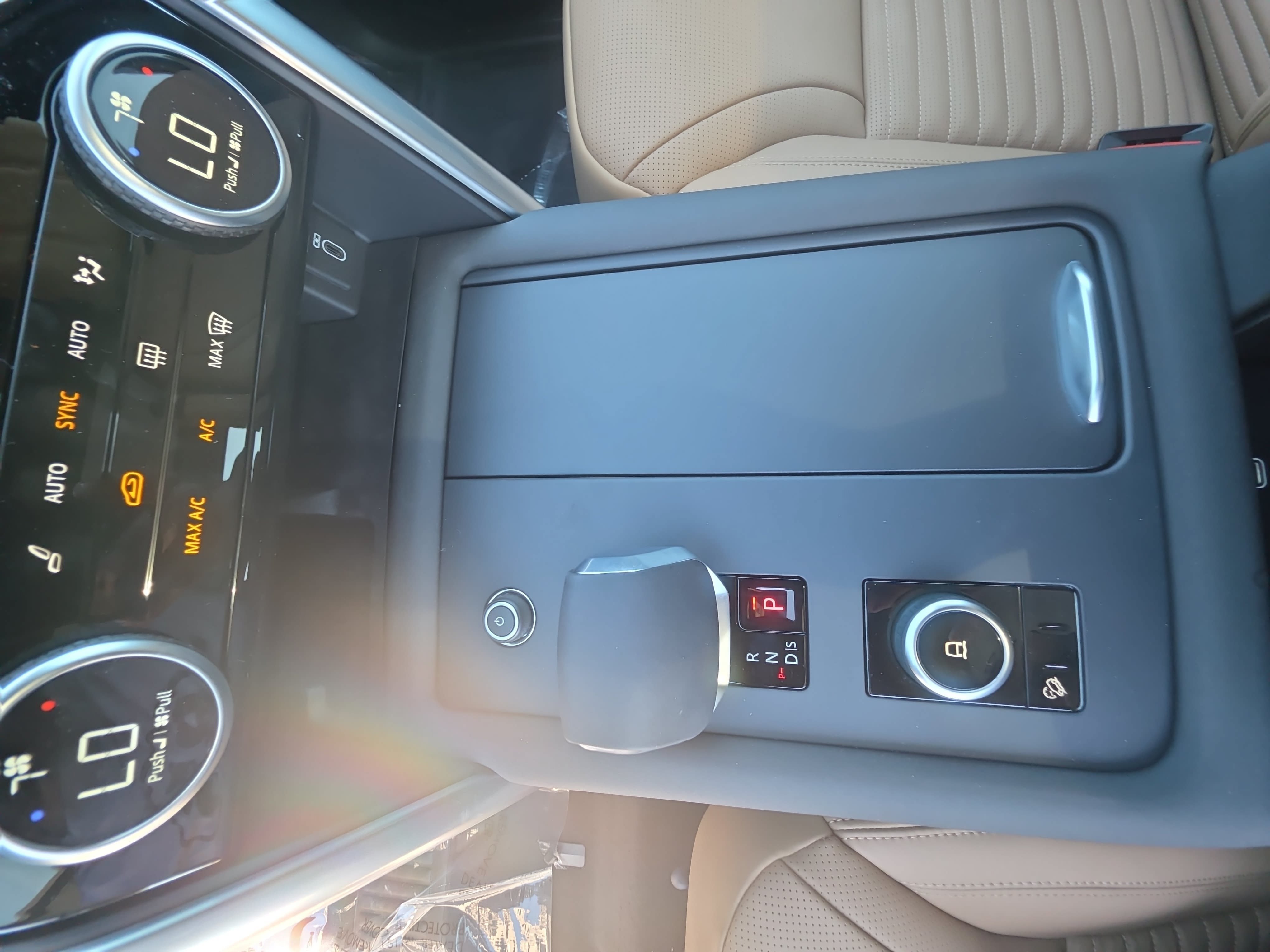 New 2026 Land Rover Discovery Dynamic SE AWD/4WD image 25