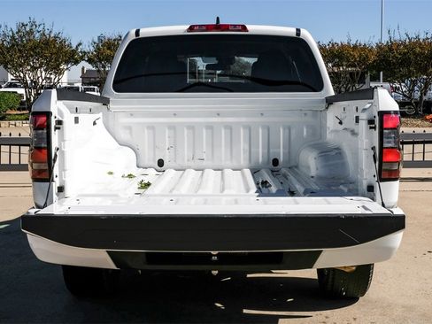 Used 2022 Nissan Frontier SV image 52