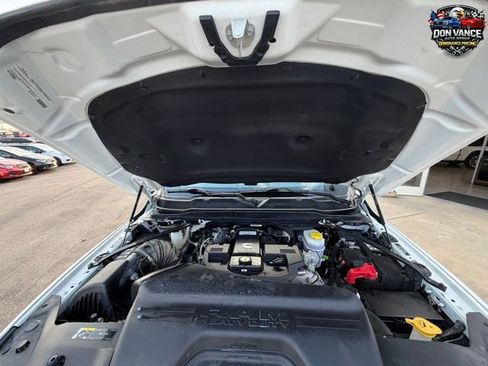 Used 2024 RAM 2500 Laramie AWD/4WD image 20