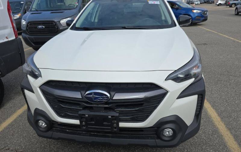 Used 2024 Subaru Outback Premium AWD/4WD image 10