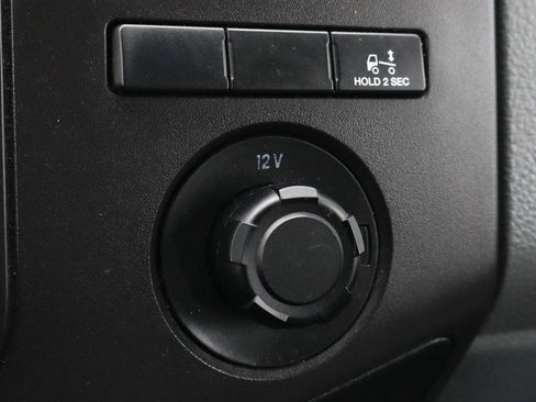 Used 2016 Ford F650 2WD Crew Cab Super Duty image 35
