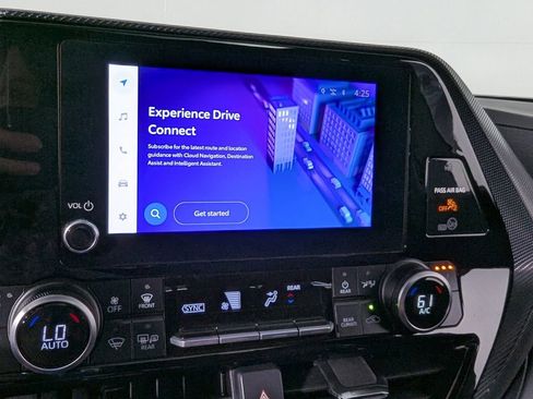 Certified 2025 Toyota Highlander XSE AWD/4WD image 40