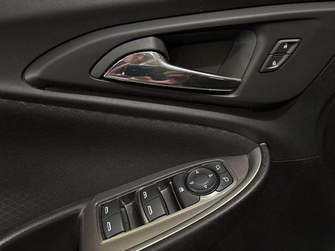 Used 2023 Chevrolet Malibu LT FWD image 15