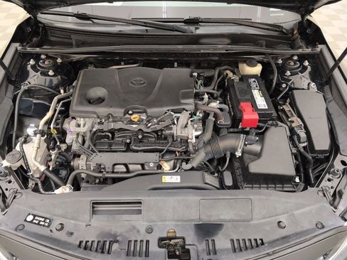 Used 2018 Toyota Camry SE image 41