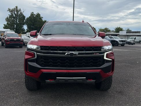 Used 2021 Chevrolet Suburban Z71 AWD/4WD image 2