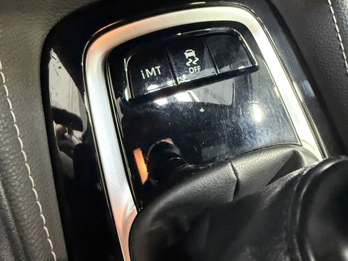 Used 2021 Toyota Corolla SE FWD image 32