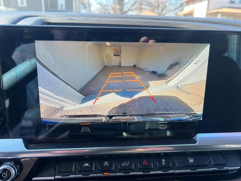 Used 2025 GMC Sierra 1500 SLT AWD/4WD image 59