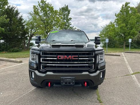 Used 2022 GMC Sierra 3500 AT4 w/ AT4 Premium Plus Package AWD/4WD image 2