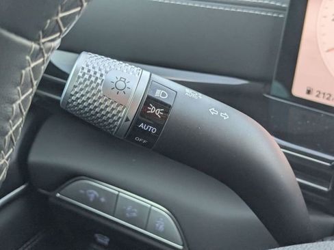 Used 2025 Genesis GV80 2.5T Standard image 23