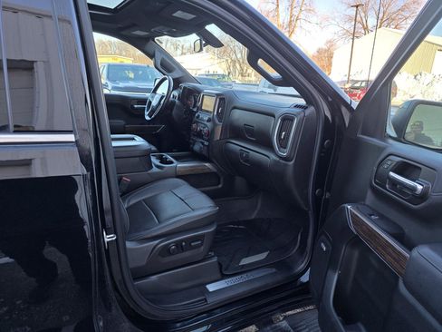 Used 2022 Chevrolet Silverado 1500 High Country AWD/4WD image 25