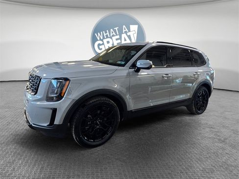 Used 2022 Kia Telluride SX w/ Nightfall Edition Package image 8