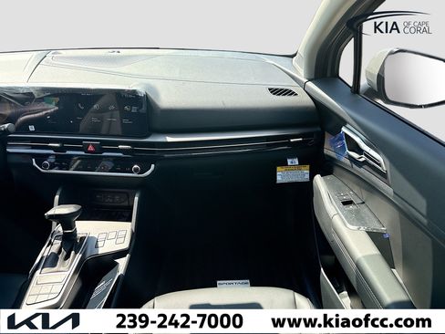 New 2026 Kia Sportage EX image 18