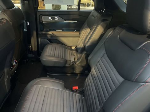 New 2026 Ford Explorer ST-Line w/ ST-Line Street Pack AWD/4WD image 11