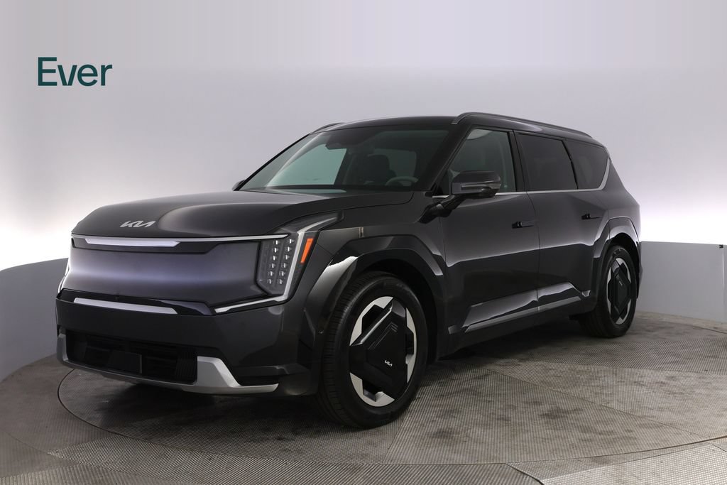 Used 2024 Kia EV9 Land AWD/4WD image 2