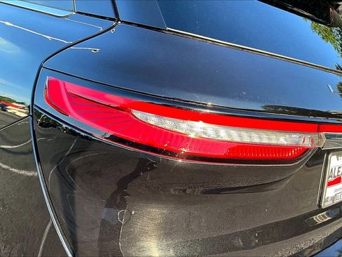 Used 2021 Lincoln Corsair FWD image 26