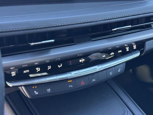 Certified 2024 Cadillac XT4 Premium Luxury w/ Technology Package image 18