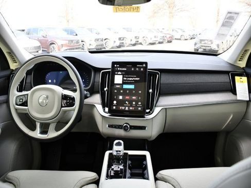 New 2026 Volvo XC90 B6 Ultra w/ Protection Package AWD/4WD image 17