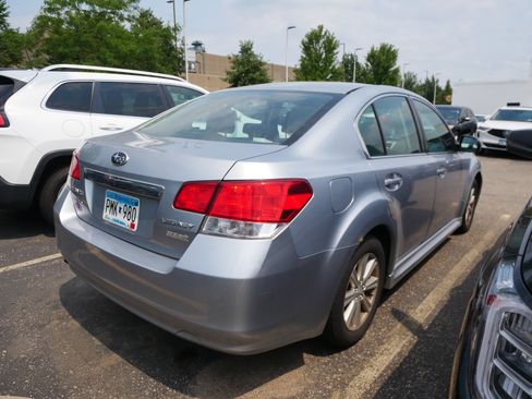 Used 2012 Subaru Legacy 2.5i Premium AWD/4WD image 5