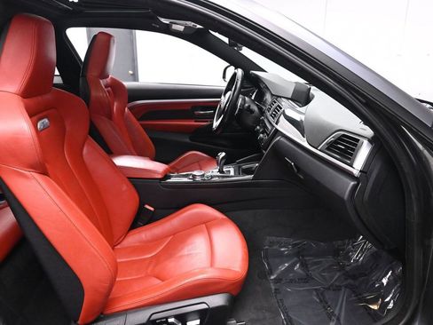 Used 2016 BMW M4 Coupe image 17