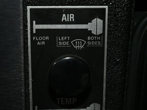 Used 1990 HUMMER H1 image 33