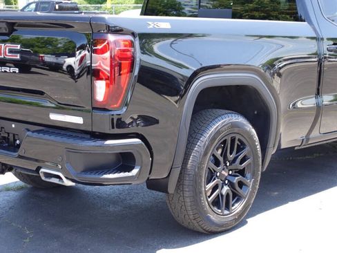 Used 2025 GMC Sierra 1500 Elevation w/ Elevation Premium Package AWD/4WD image 11