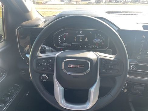 Used 2023 GMC Sierra 1500 Elevation image 21