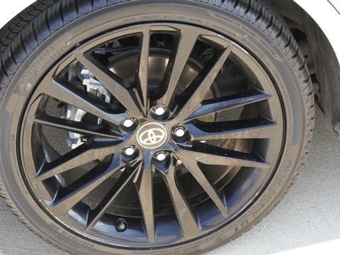 Used 2024 Toyota Camry XSE FWD image 11