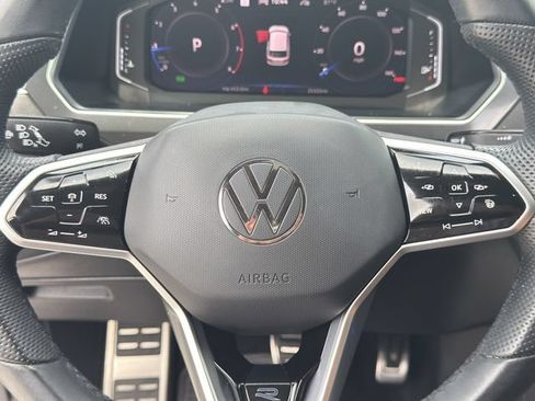 Certified 2024 Volkswagen Tiguan SEL R-Line AWD/4WD image 25