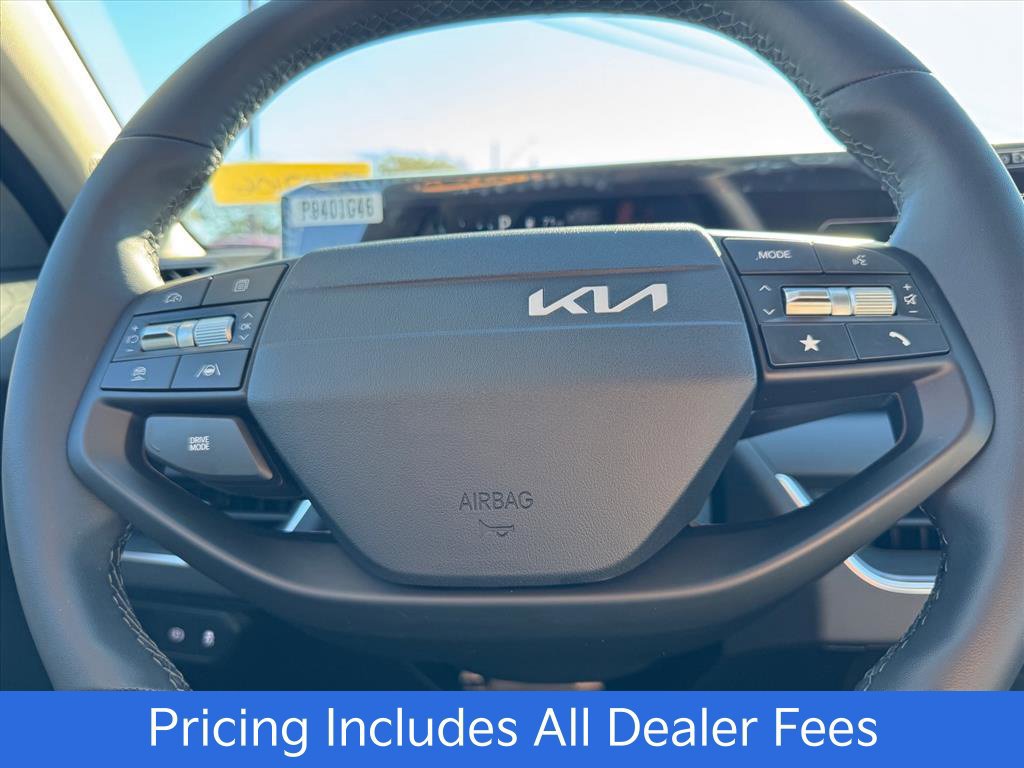 New 2026 Kia K4 EX FWD image 13