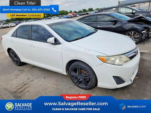 Used 2012 Toyota Camry LE image 5