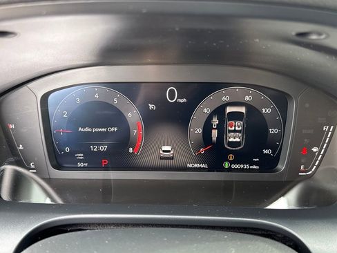 Certified 2025 Acura ADX A-Spec image 23