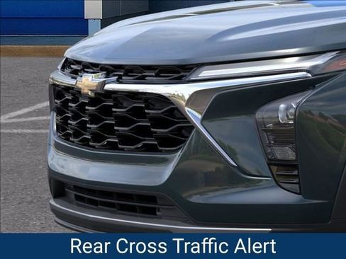 New 2026 Chevrolet Trax LT w/ Driver Confidence Package image 15