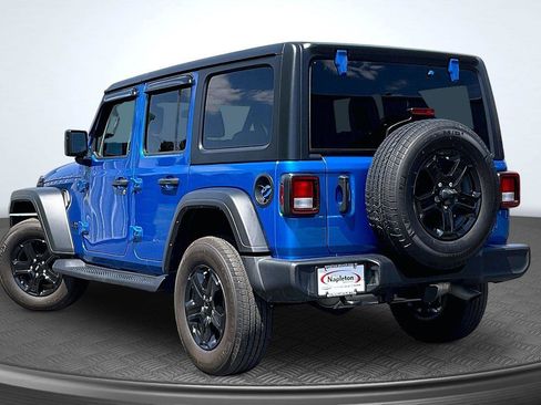 Used 2022 Jeep Wrangler Unlimited Sport AWD/4WD image 13