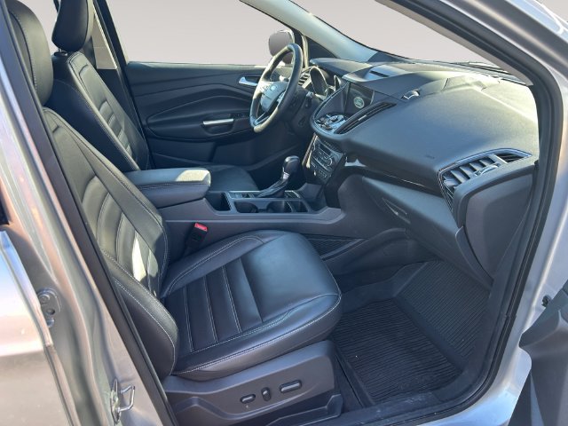 Used 2018 Ford Escape Titanium w/ Ford Safe & Smart Package AWD/4WD image 15