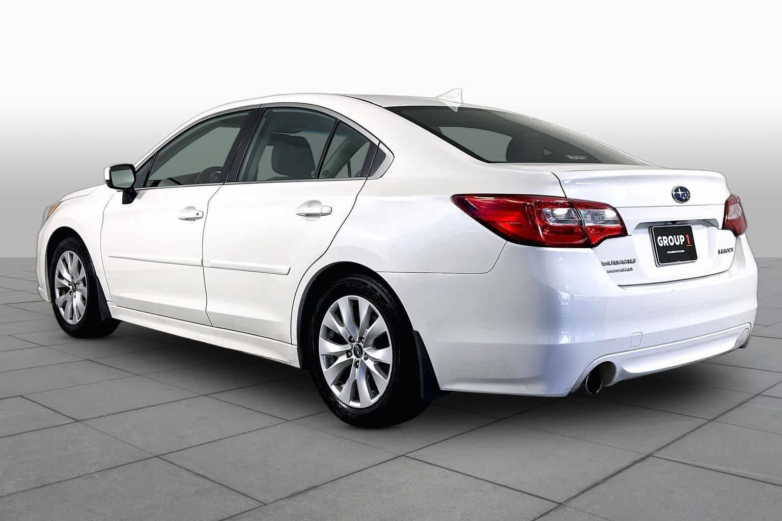 Used 2016 Subaru Legacy 2.5i Premium w/ Moonroof Package AWD/4WD image 11