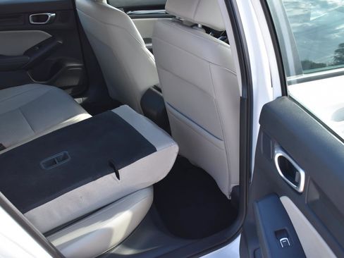 Used 2024 Honda Civic EX-L image 17