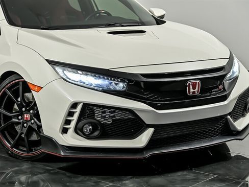 Used 2019 Honda Civic Type R image 2