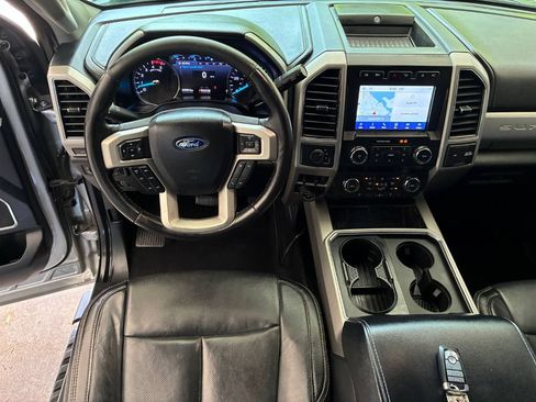 Used 2020 Ford F350 Lariat w/ Lariat Ultimate Package AWD/4WD image 17