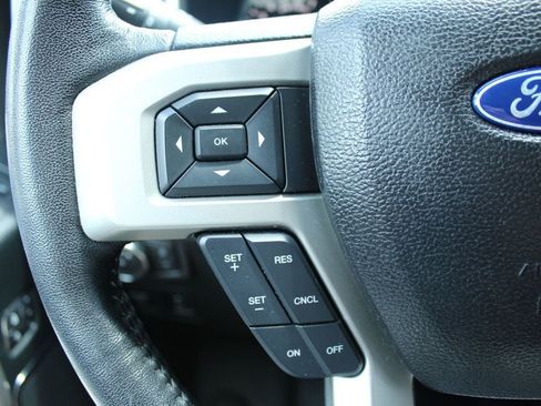 Used 2018 Ford F150 Lariat RWD image 22