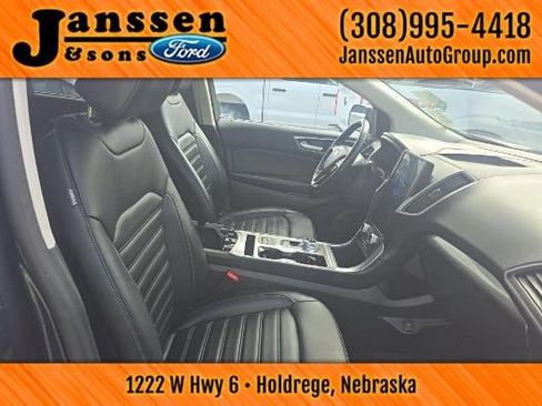 Used 2023 Ford Edge SEL AWD/4WD image 9