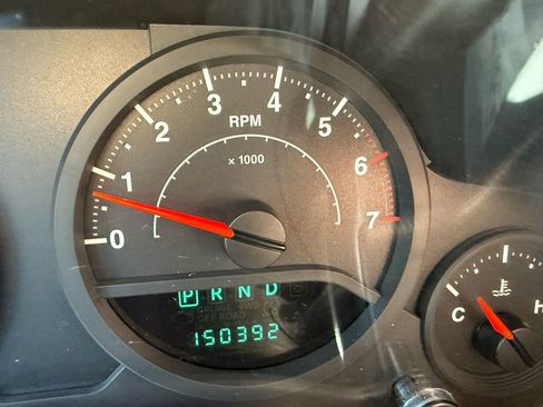 Used 2009 Jeep Wrangler Unlimited X AWD/4WD image 18