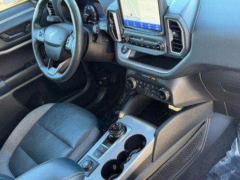 Used 2021 Ford Bronco Sport Outer Banks image 11