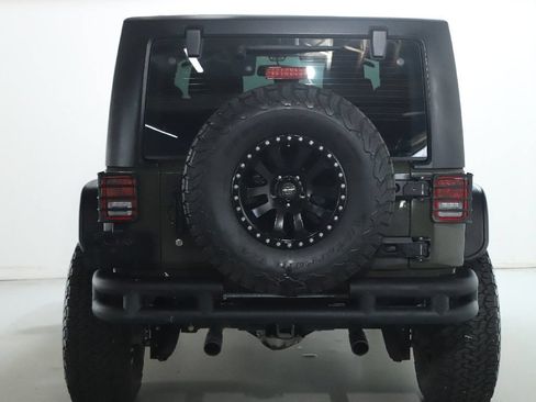 Used 2015 Jeep Wrangler Sport w/ Quick Order Package 24S AWD/4WD image 32
