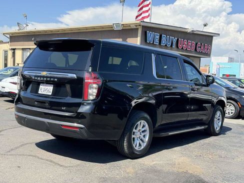 Used 2024 Chevrolet Suburban LT RWD image 13