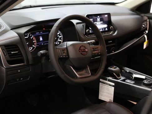 New 2026 Nissan Rogue SV image 7