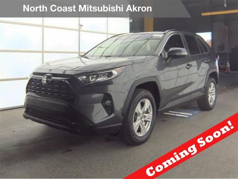 Used 2021 Toyota RAV4 XLE w/ Convenience Package image 1