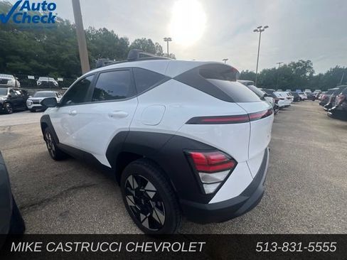 Used 2024 Hyundai Kona SEL AWD/4WD image 4
