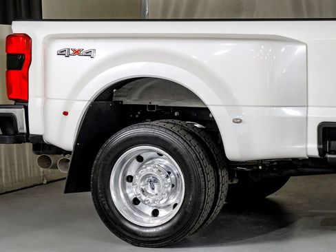 Used 2023 Ford F450 Lariat AWD/4WD image 6