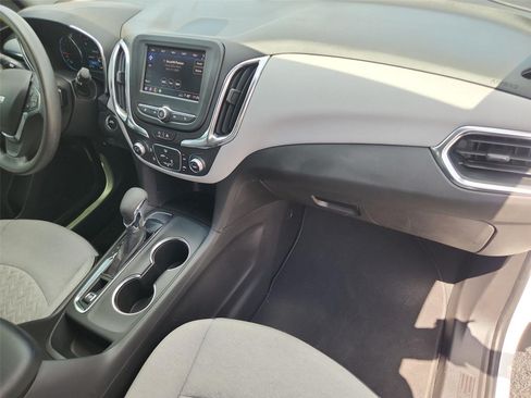Used 2024 Chevrolet Equinox LS w/ LS Convenience Package FWD image 27